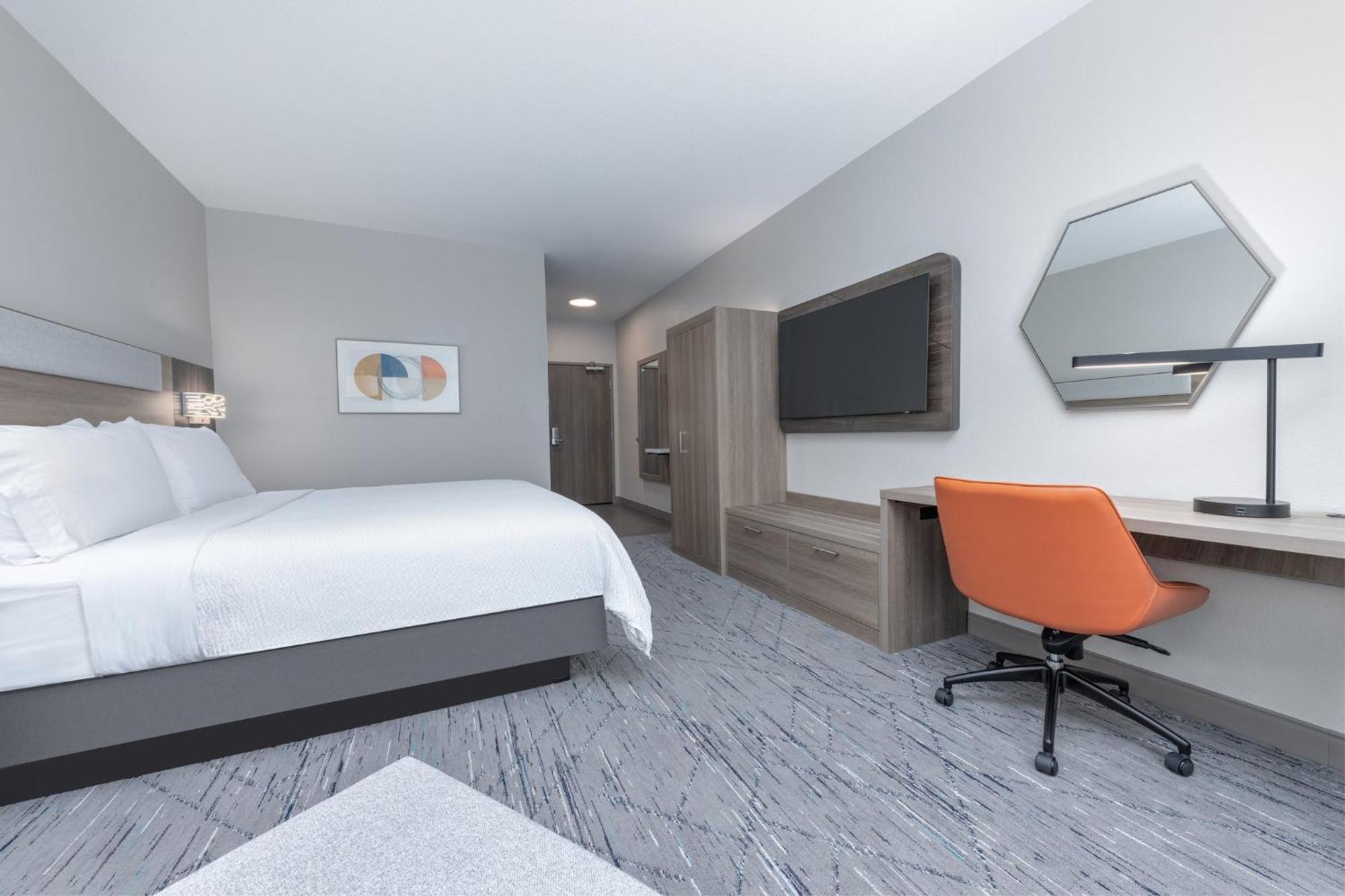 Holiday Inn Express & Suites Austin Airport East By Ihg Bagian luar foto