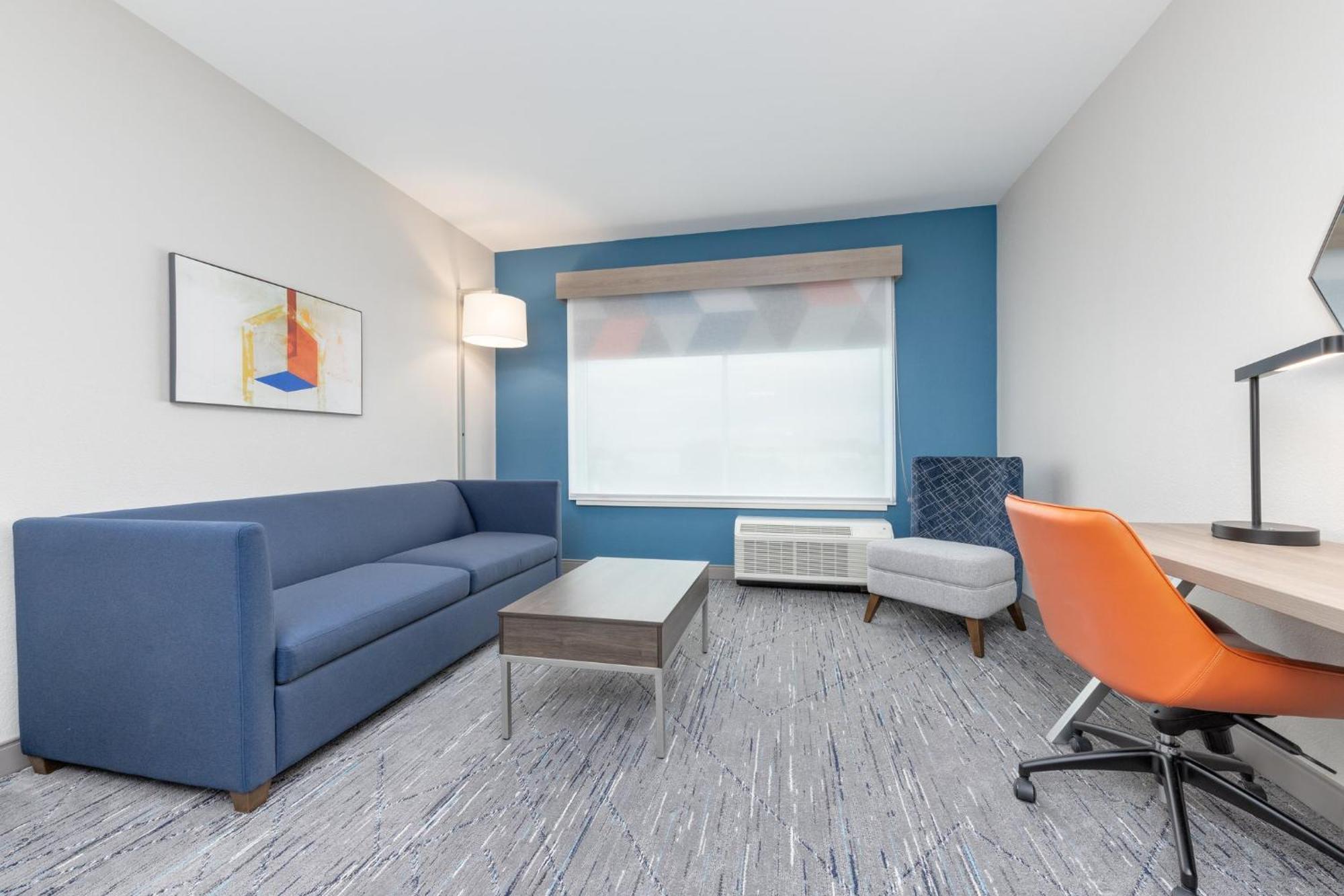 Holiday Inn Express & Suites Austin Airport East By Ihg Bagian luar foto