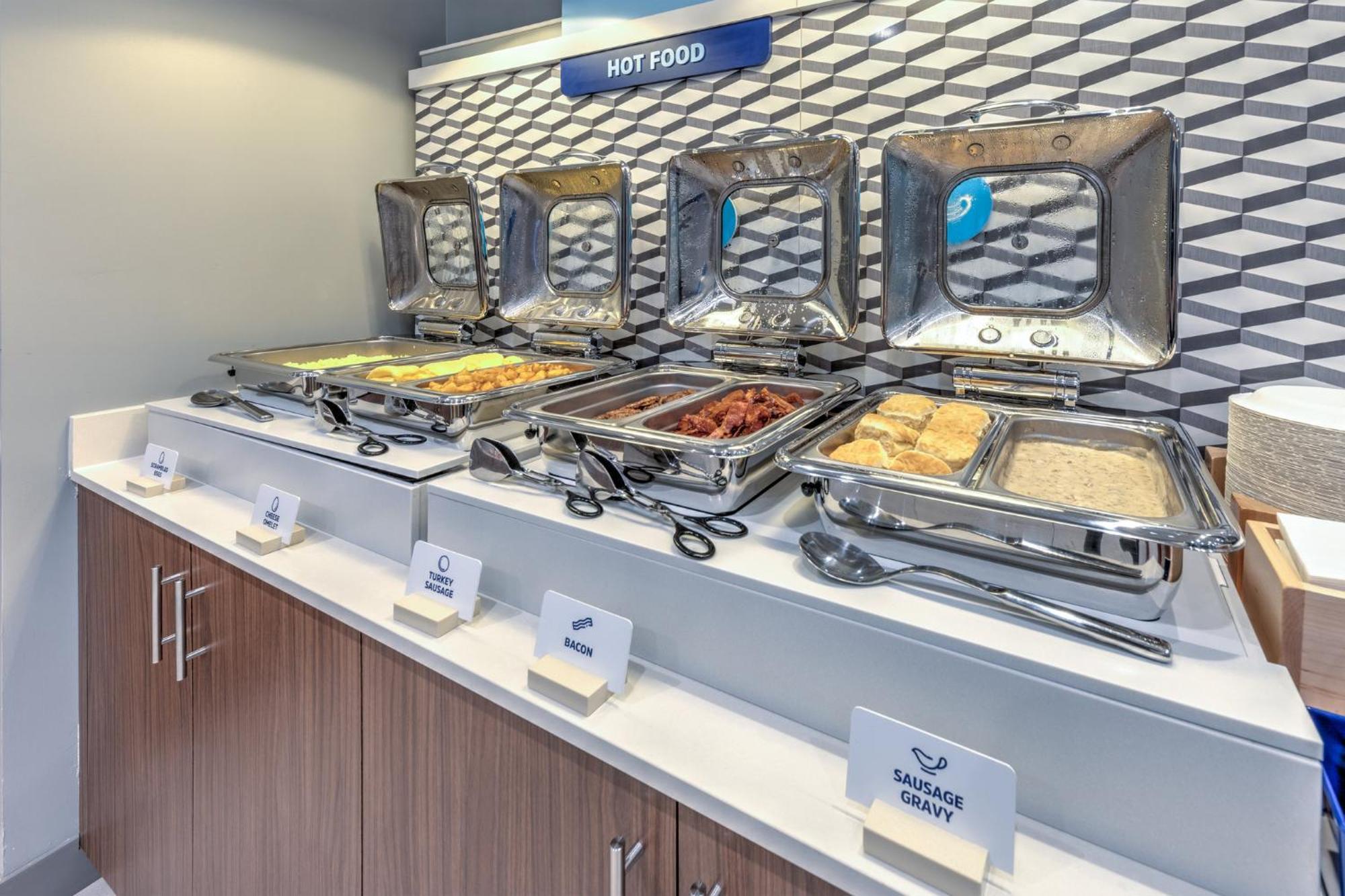 Holiday Inn Express & Suites Austin Airport East By Ihg Bagian luar foto