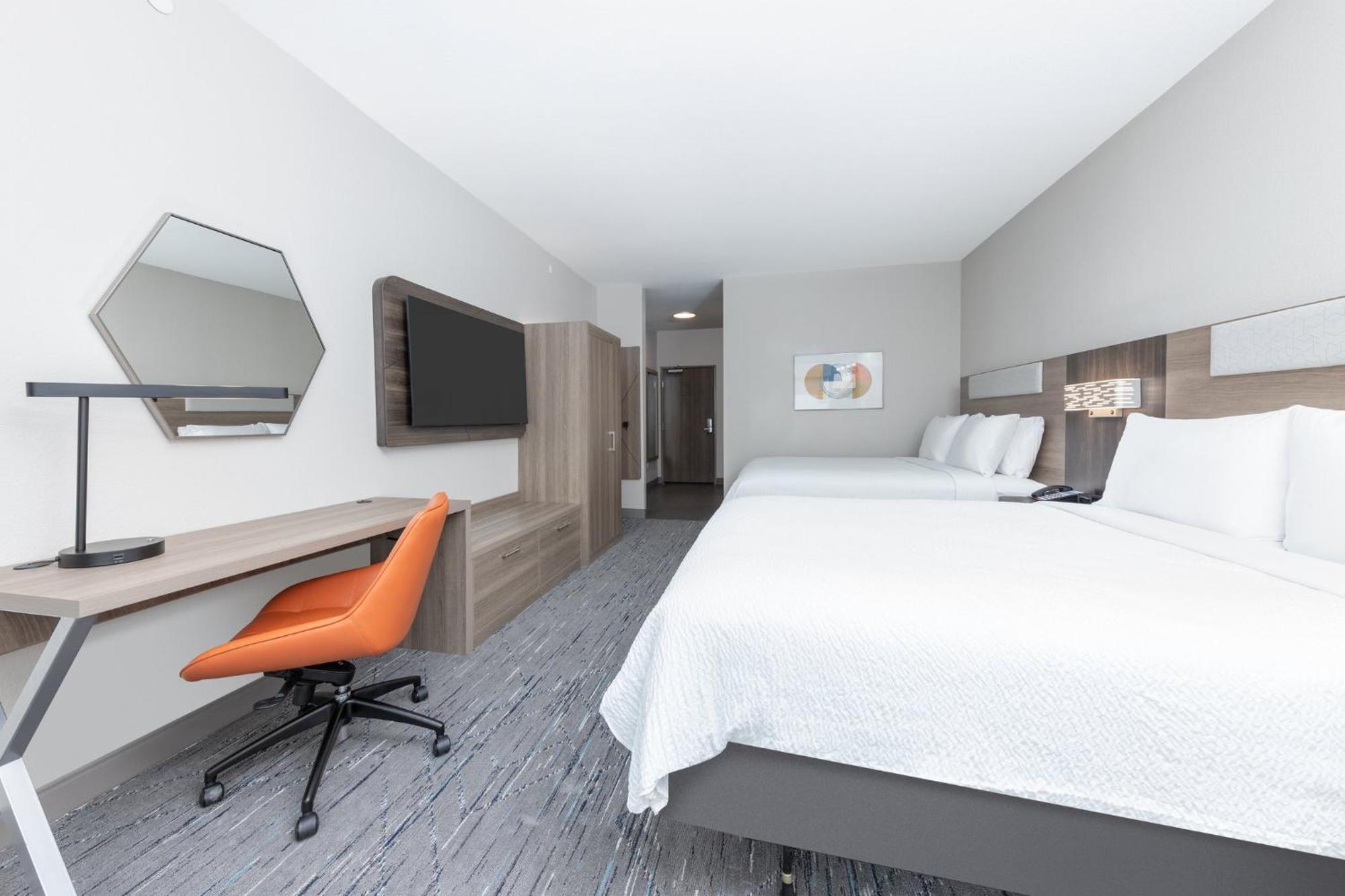 Holiday Inn Express & Suites Austin Airport East By Ihg Bagian luar foto